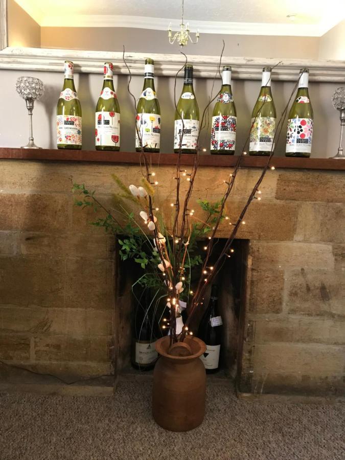 The White Hart Hotel Martock Bagian luar foto