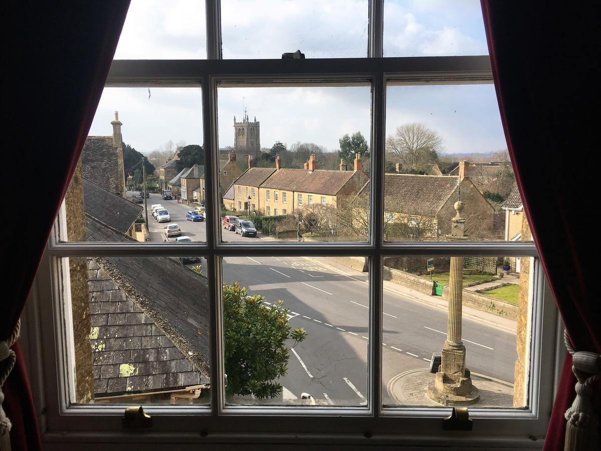 The White Hart Hotel Martock Bagian luar foto